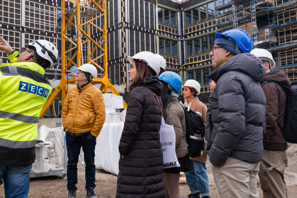 Random Conversations Baustellenbesuch